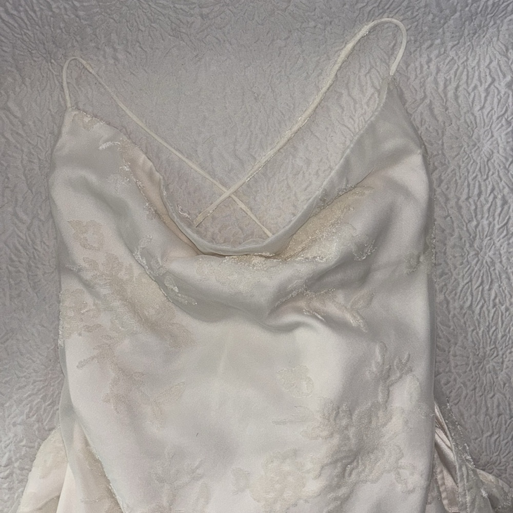 Meshki ERIKA Burnout Velvet Maxi Dress NWOT - Picture 4 of 10